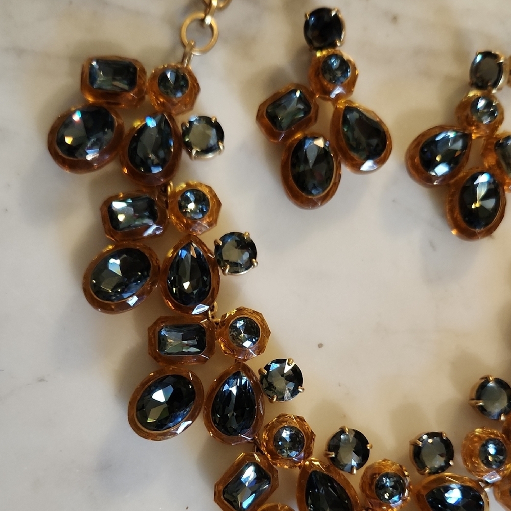 J. Crew RARE Gold Statement Necklace & Earring with Black Gemstones - Picture 4 of 12